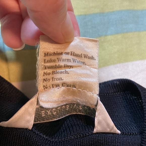 Dressy Sweater by Misook Brand.  GUC! - Picture 14 of 16